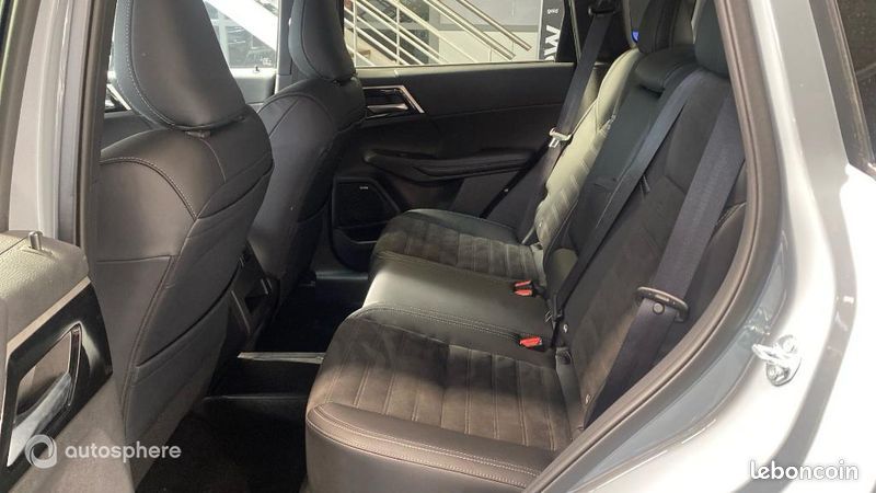 Mitsubishi Outlander 2.4 PHEV 306ch Intense 4WD (image 13)