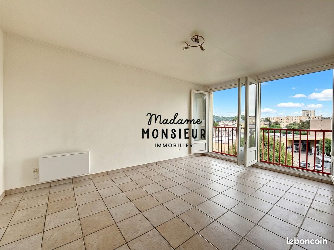 Appartement 2 pièces 45 m² · à Bourgoin-Jallieu · 45 m² · 699 €/mois