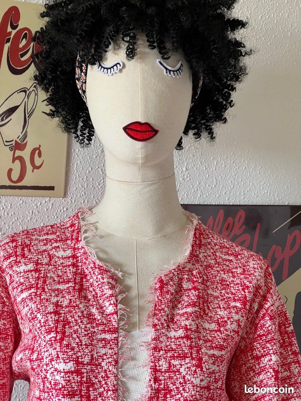 Mannequin avec jambes bras articulés bois / tête / pied / buste en lin écru + perruque - buste couture (image 9)