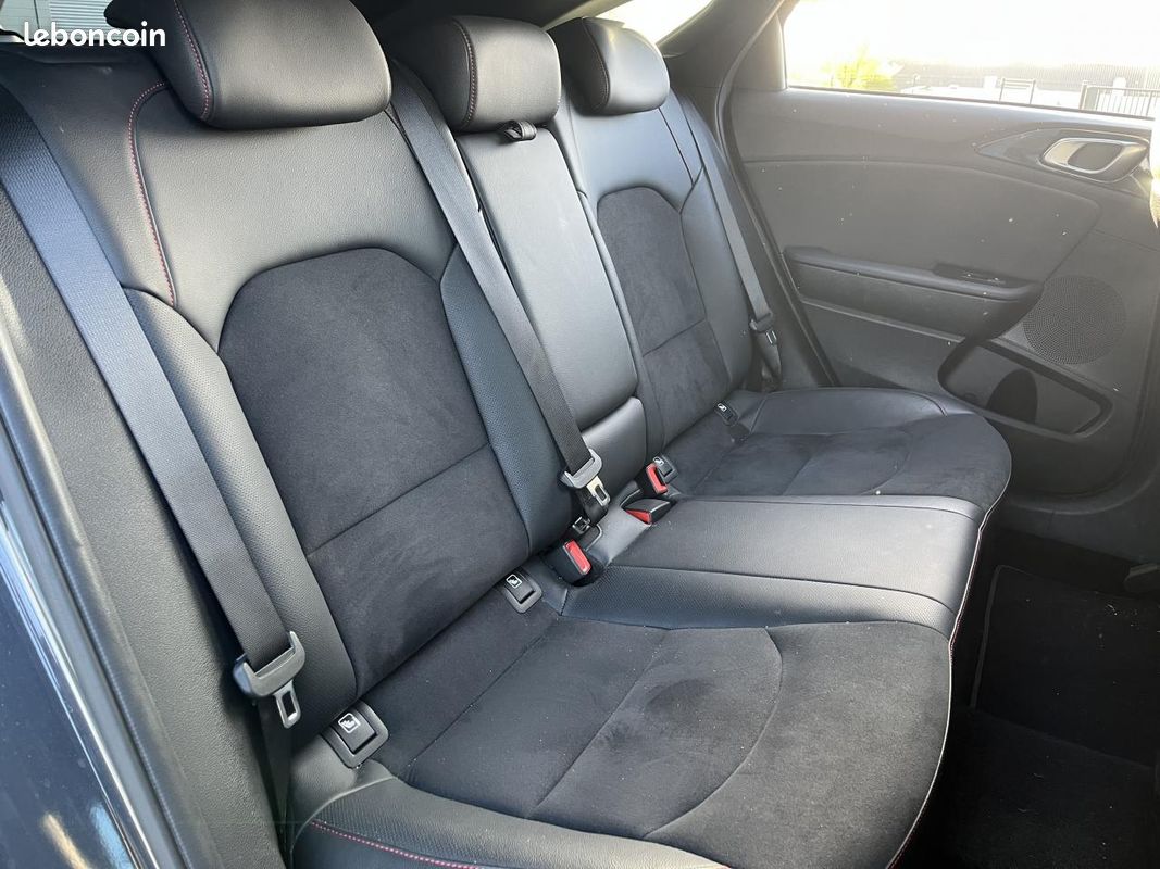 Kia pro cee d 1.6 t-gdi 205 gt dct bva (image 20)