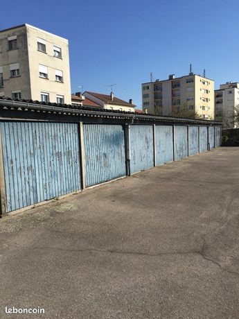 Garage/box Saint Max