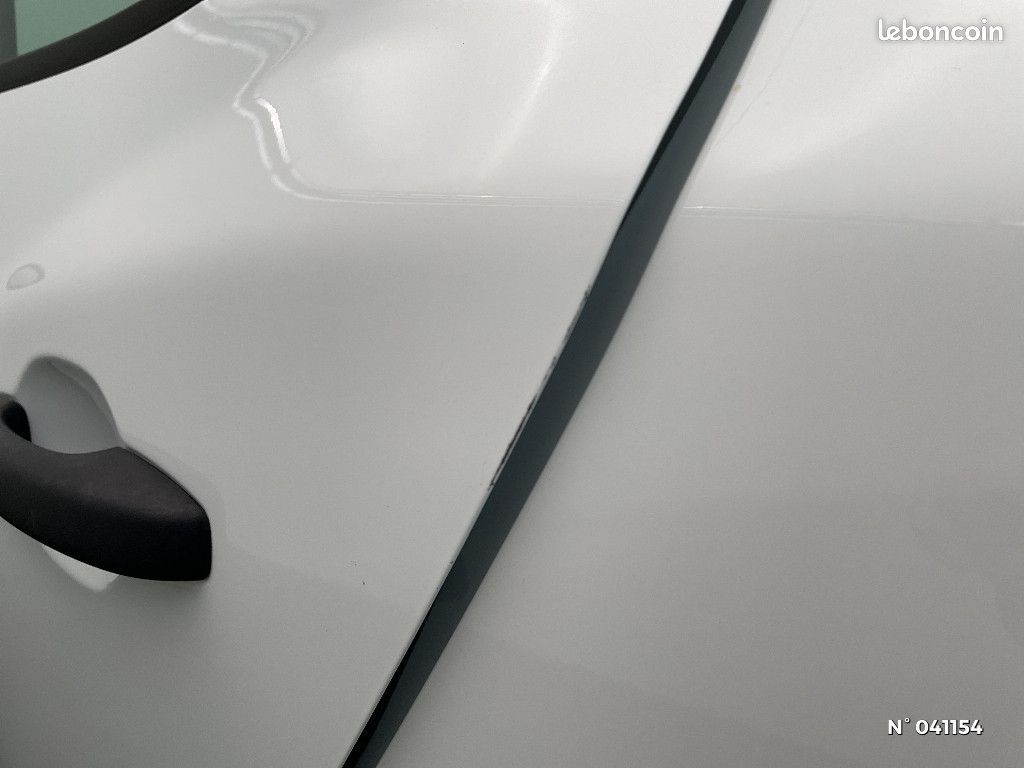 Dacia Sandero ECO-G 100 Essential (image 28)