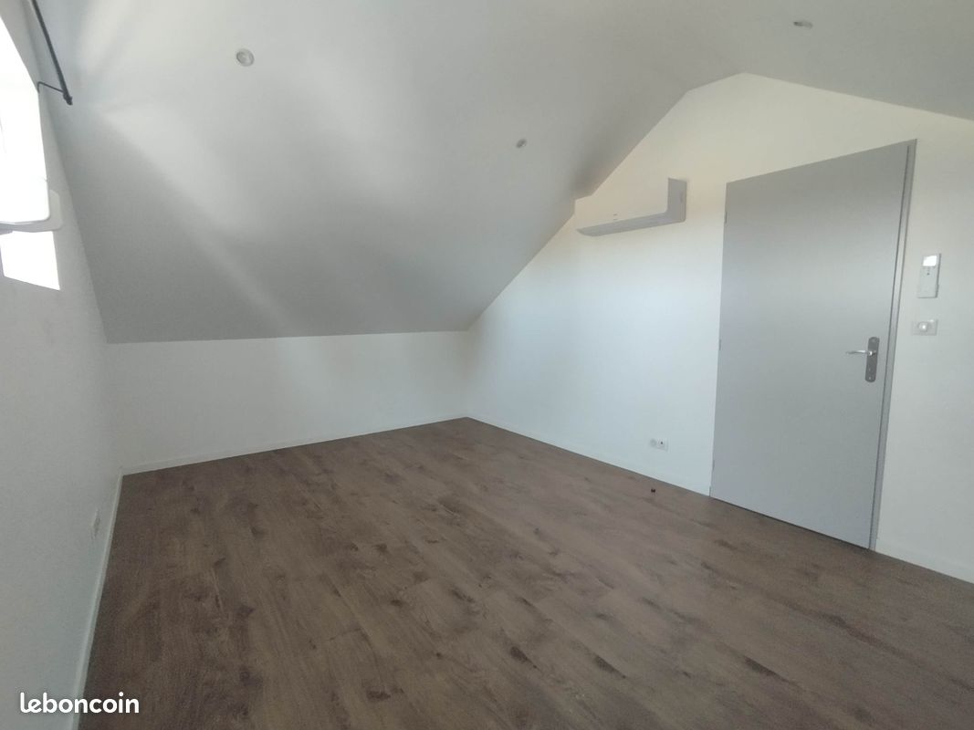 Maison 4 pièces 110 m² · à Mervans · 110 m² · 990 €/mois