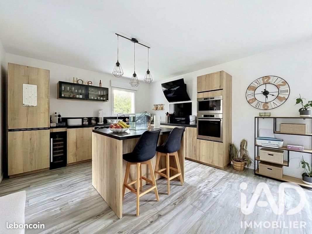 Maison 5 pièces 128 m² · à Saint-André-de-Cubzac · 128 m² · 320 000 €