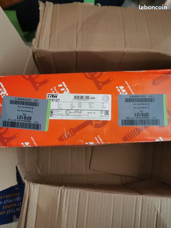 TRW DF6121 – Disque De Frein Avant Ventilé Ø282mm – Qualité Premium Pour Peugeot 407, 508, 607 – Freinage Puissant Et Fiable
