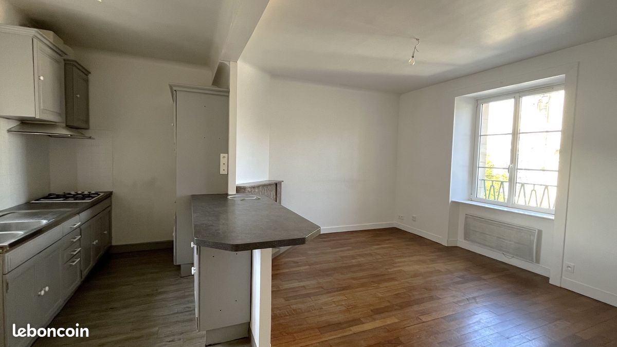 Appartement 4 pièces 76 m² · à Valognes · 76 m² · 596 €/mois