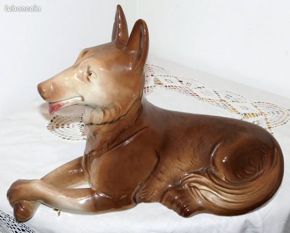 Sculpture chien en céramique, France 1960