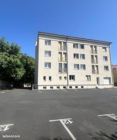Appartement 28 pièces 661 m²