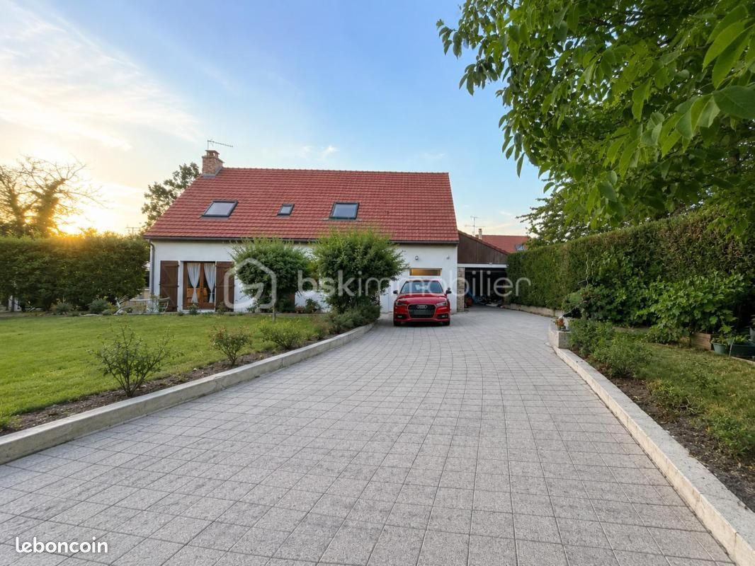 Maison 8 pièces 142 m² · à Fontenay-lès-Briis · 142 m² · 399 000 €