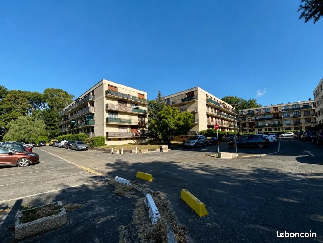 Appartement 3 pièces 73 m² · à Le Thillay · 73 m² · 180 000 €