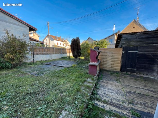 Location meublée avec extérieur - 690 CC