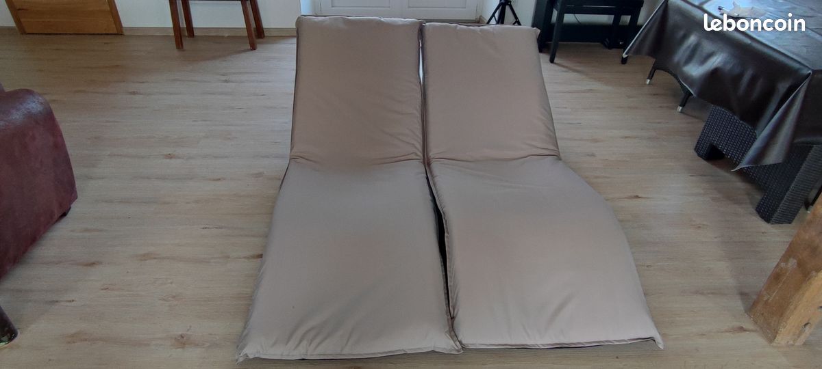 Bains de soleil pliables confortables – Très bon état (image 1)