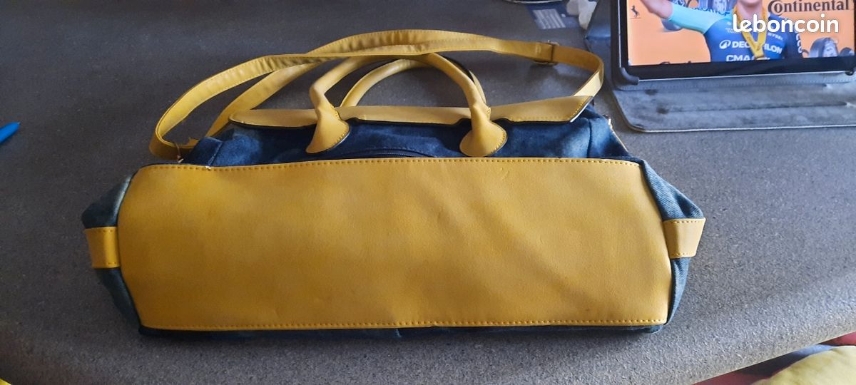 Sac à main en jean et matière synthétique jaune (image 4)