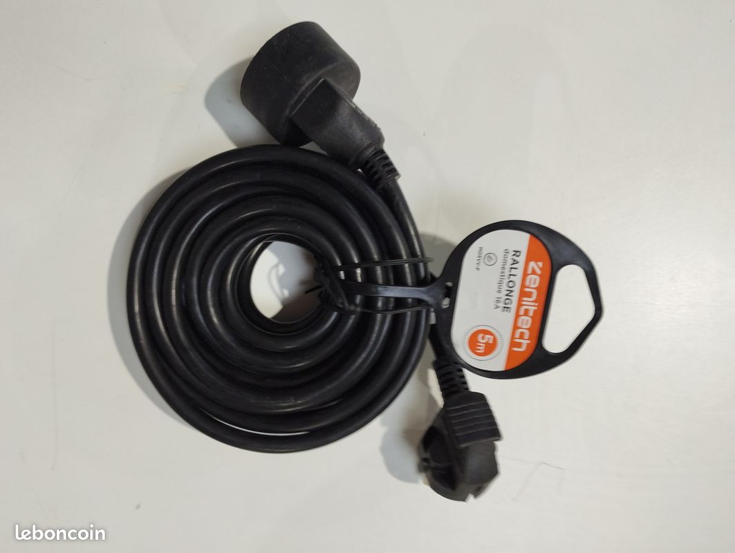 Prolongateur 16A 2P T HO5VV-F 3G1,5mm² Blanc 5m