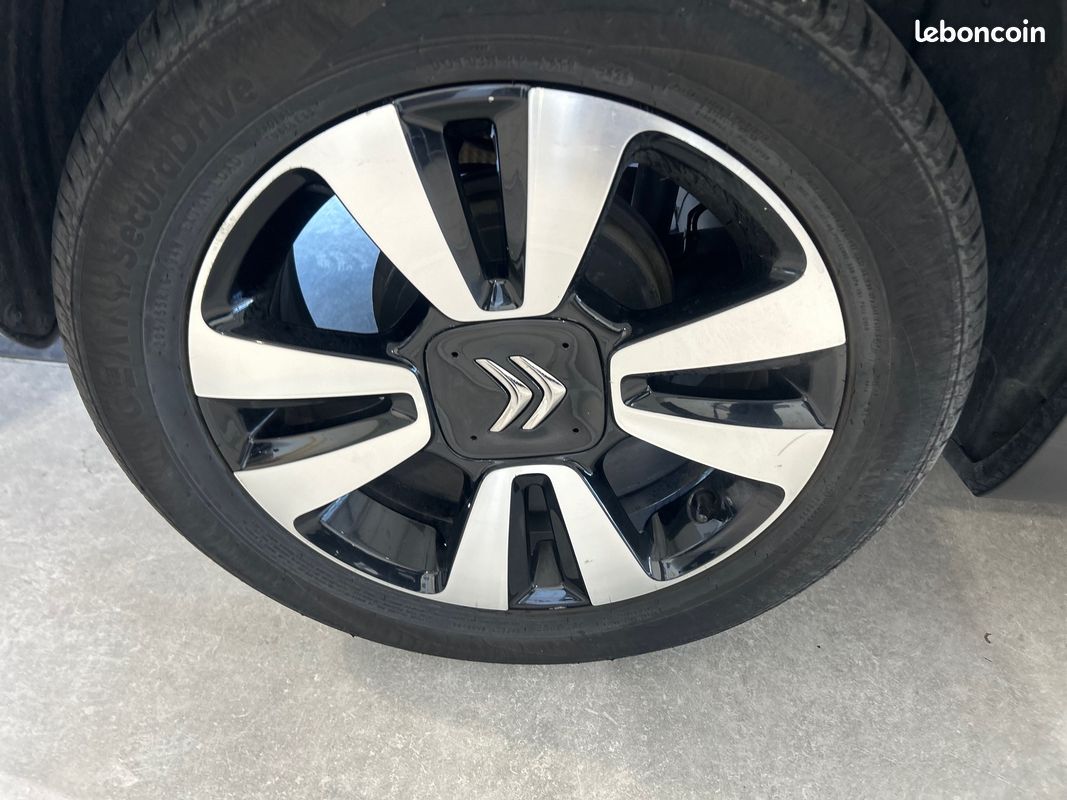 Citroën C3 PureTech 82 S&S BVM5 Feel (4 CV) (image 3)