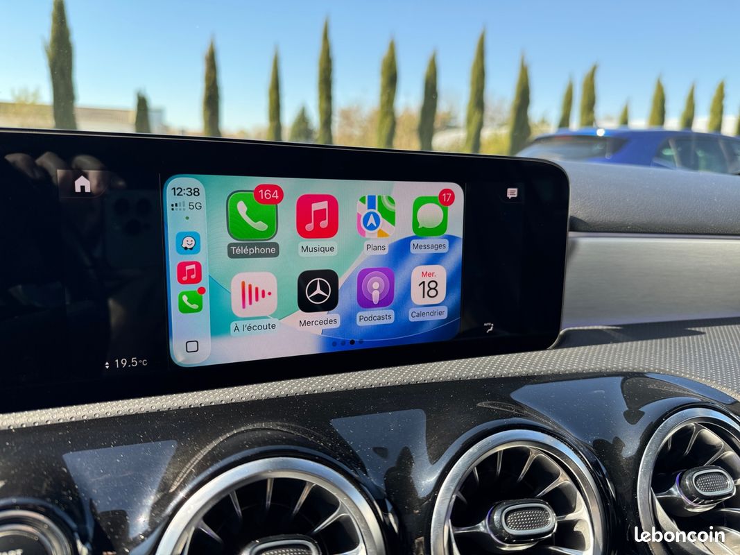 MERCEDES CLASSE A 200 D AMG LINE 8G-DCT Premium + CarPlay Caméra AR Radar AV/AR Toit Ouvrant Garantie 12 mois (image 22)