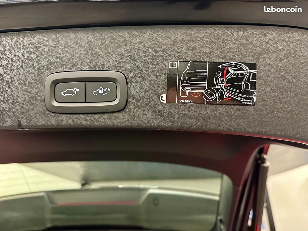 Volvo XC40 T5 Recharge 180+82 ch DCT7 ULTIMATE toit ouvrant Swaroszky harman Kardon TVA RECUP garantie 12 mois (image 12)