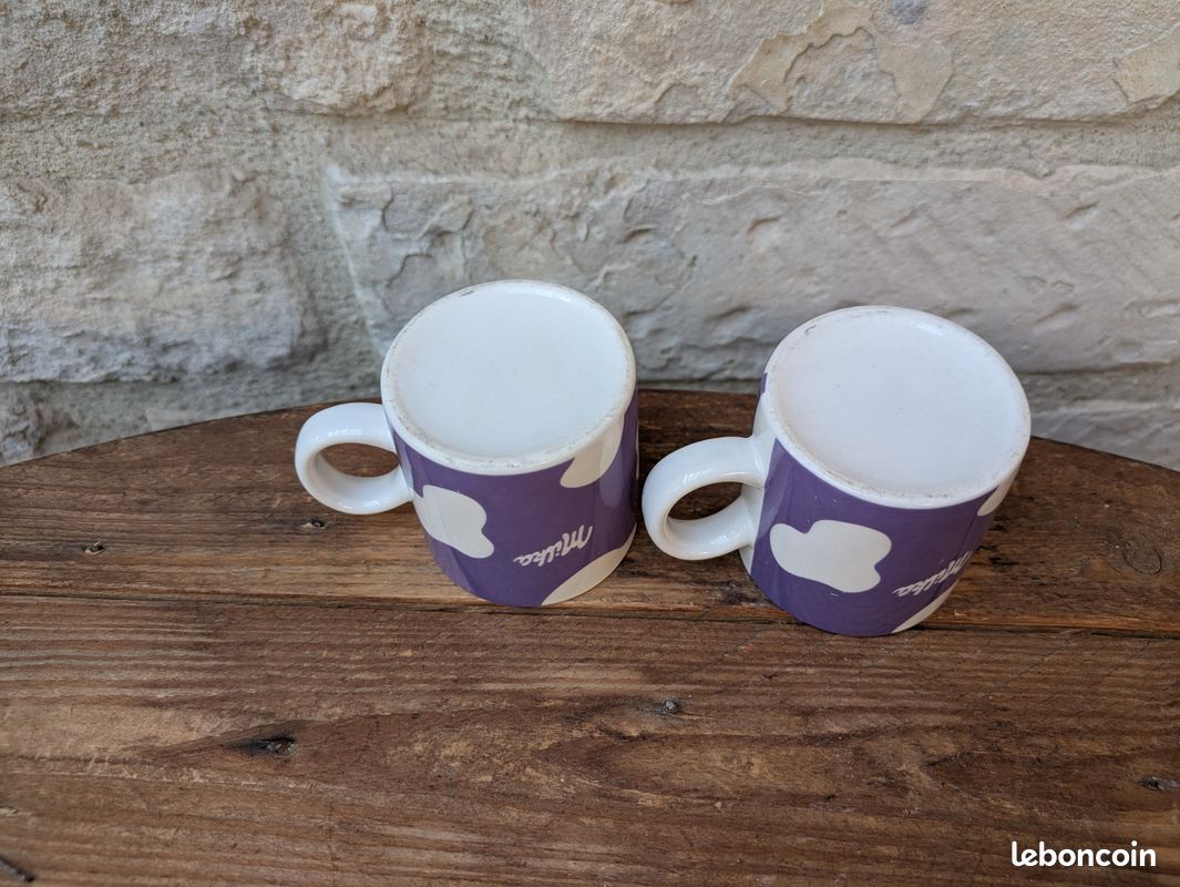 Lot De 2 Mugs Milka Décor De Pâques - Céramique Violette - Occasion