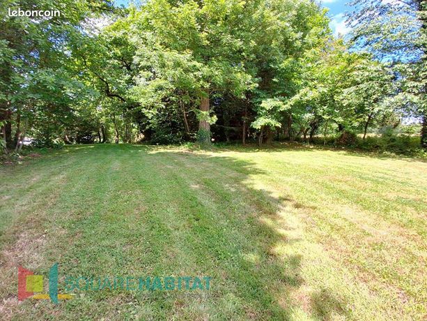 Terrain 1 385 m² Les Brulais