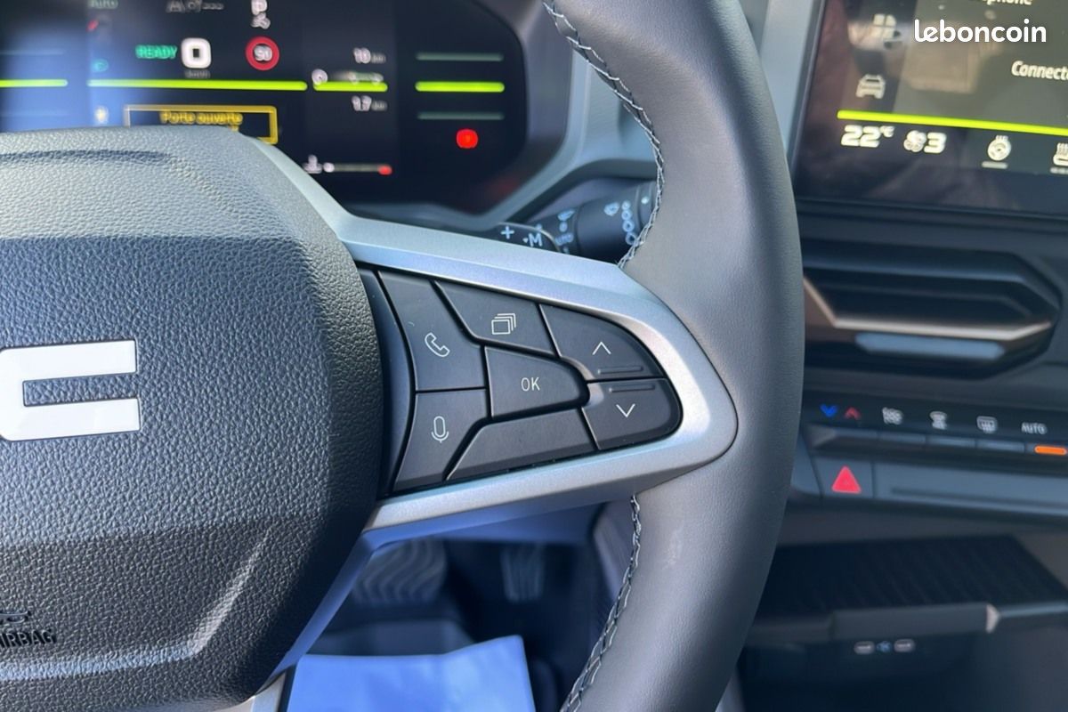 Dacia Duster HYBRID-G 150 4X4 EXTREME PLUS-3% (image 9)