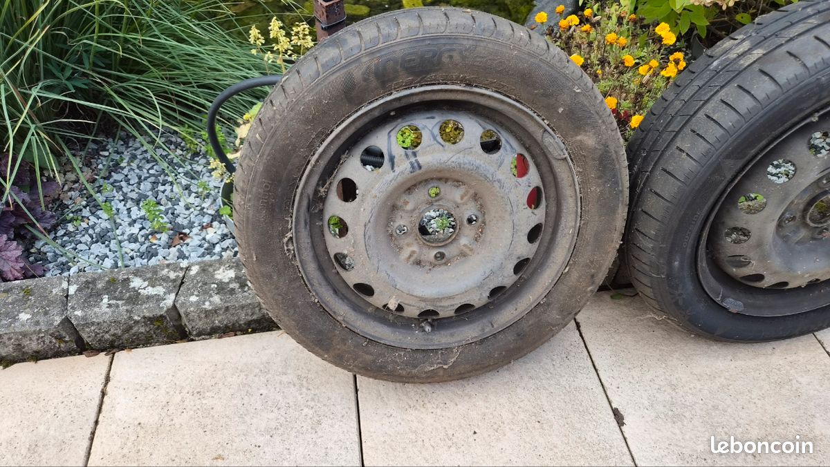 Vends 4 roues véhicule Citroën C1 (image 2)