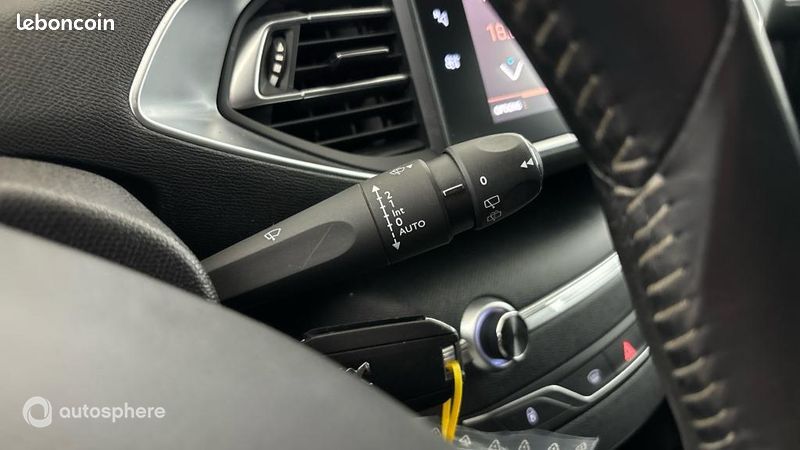 Peugeot 308 1.5 BlueHDi 100ch S&S Style (image 24)