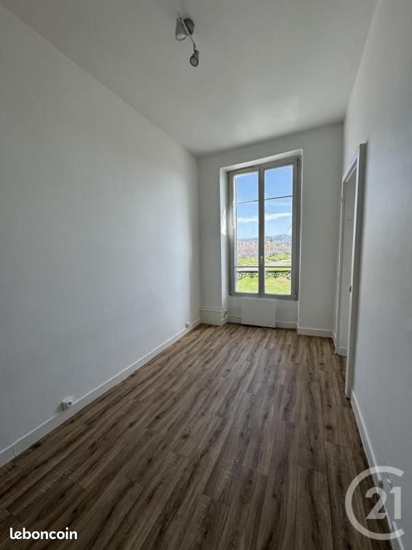 Appartement a louer montlucon - 1 pièce(s) - 28 m2 - Surfyn