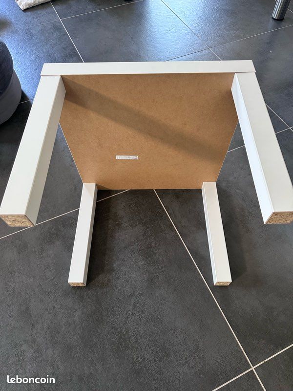 Table lack blanche 55x55 (image 2)