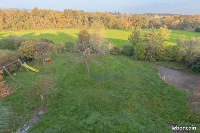 Terrain 830 m² La Tour-de-Salvagny