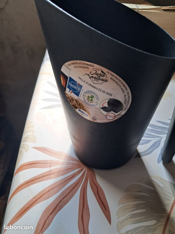 Seau à granules EDA 38 litres (image 6)