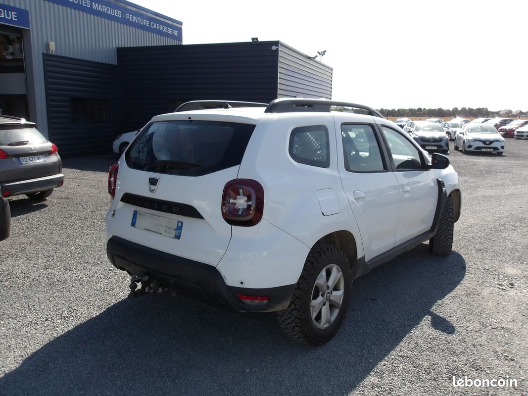 Dacia DUSTER 4X4 BlueDCI 115ch CONFORT (image 4)