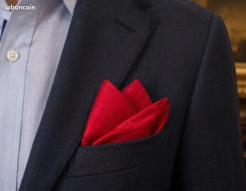 Mouchoir pochette rouge en pur coton (image 1)
