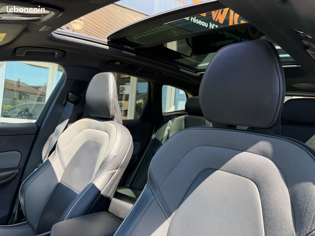 Volvo xc60 2.0 t6 awd 253 ch + 145 ch geartronic 8 plus style dark 5p (image 29)