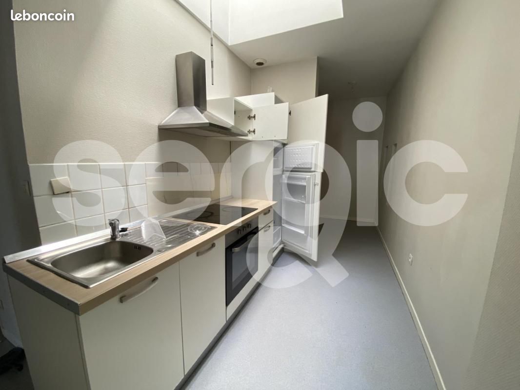 Appartement 3 pièces 76 m² · à Lille · 76 m² · 963 €