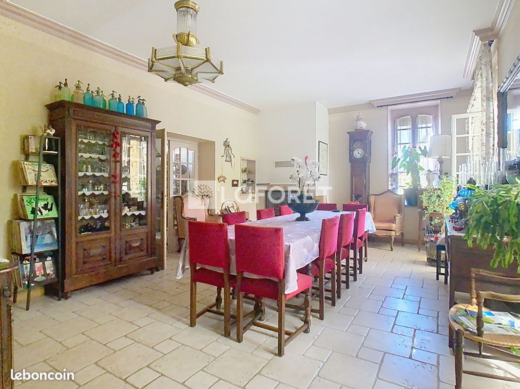 Maison 10 pièces 260 m² (image 3)