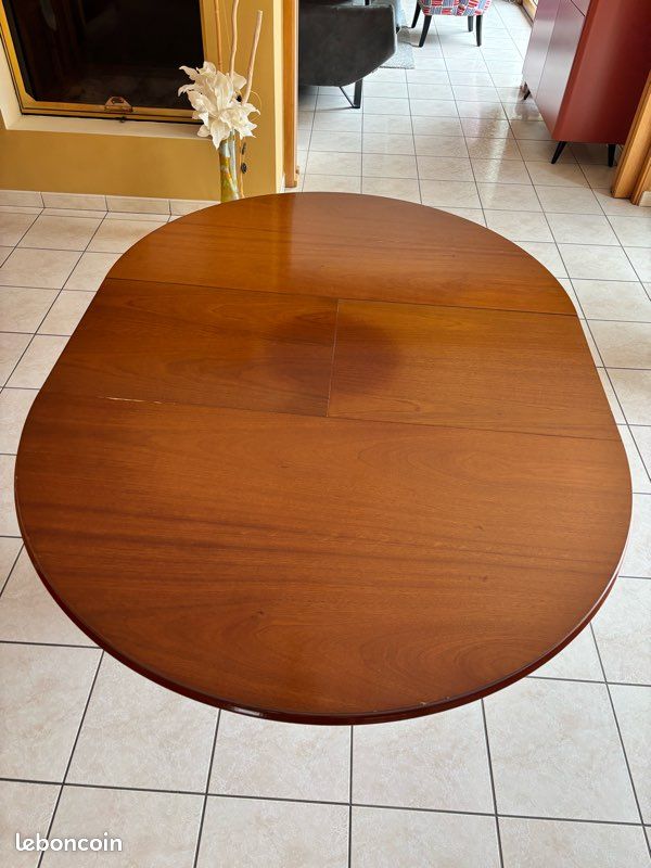 Table salle à manger ronde en bois (image 2)