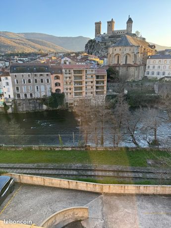 Apparemment t3 avec place de parking