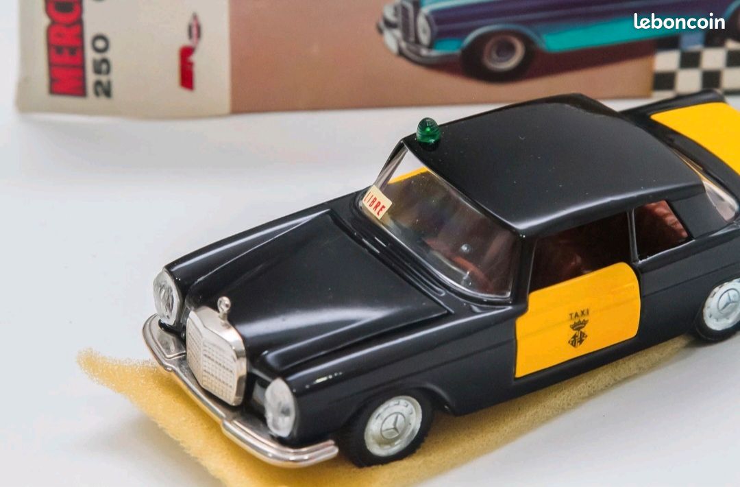 Auto Pilen 1/43 Mercedes 250 Coupé N°305 – Miniature Métal Argent, Boîte D'origine