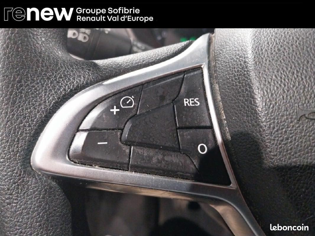 Dacia Duster TCe 100 4x2 Essentiel (image 16)