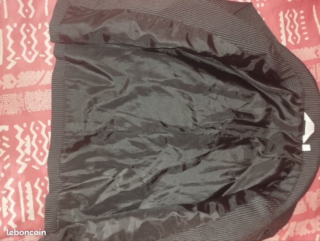 Veste noir 4 ans noir avec des rayures legere (image 6)
