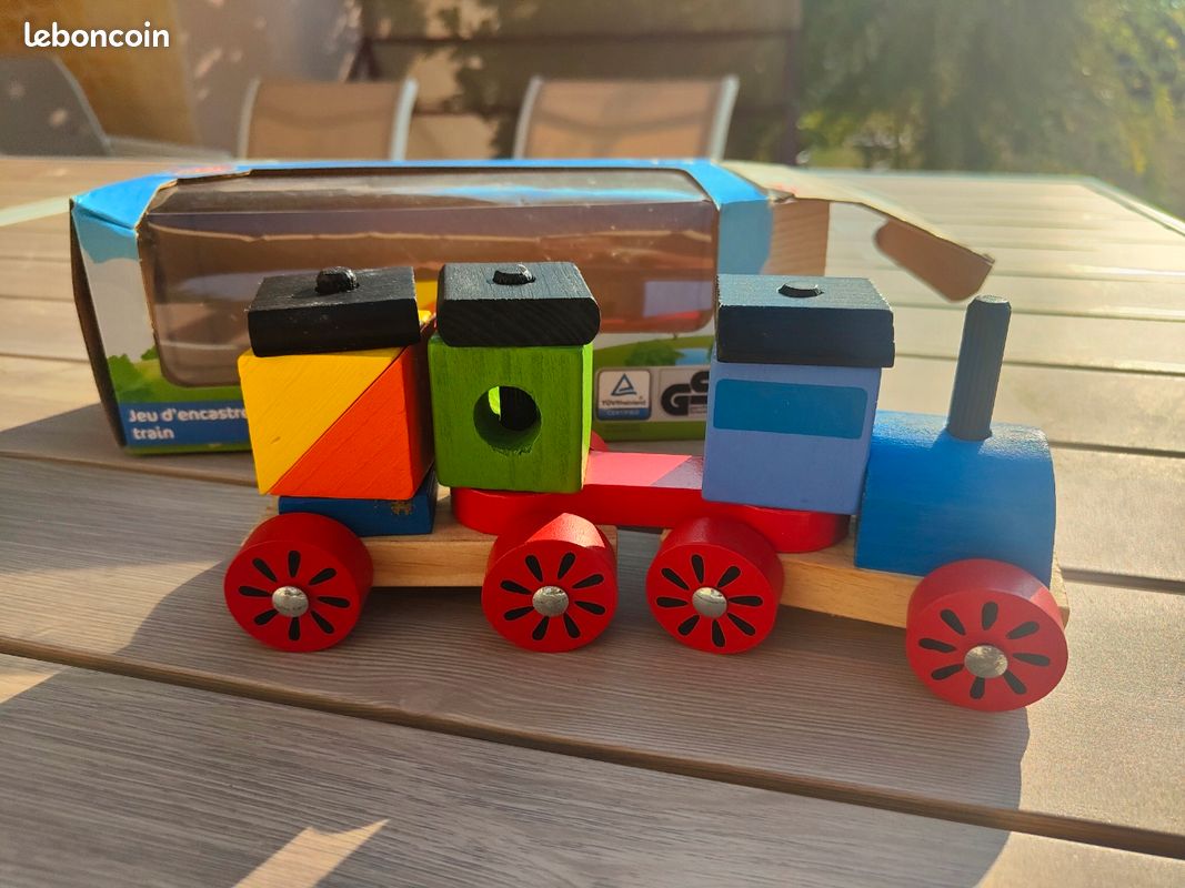 Jeux train en bois (image 2)