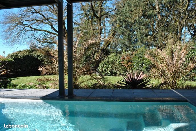 Maison 13 pièces 240 m²