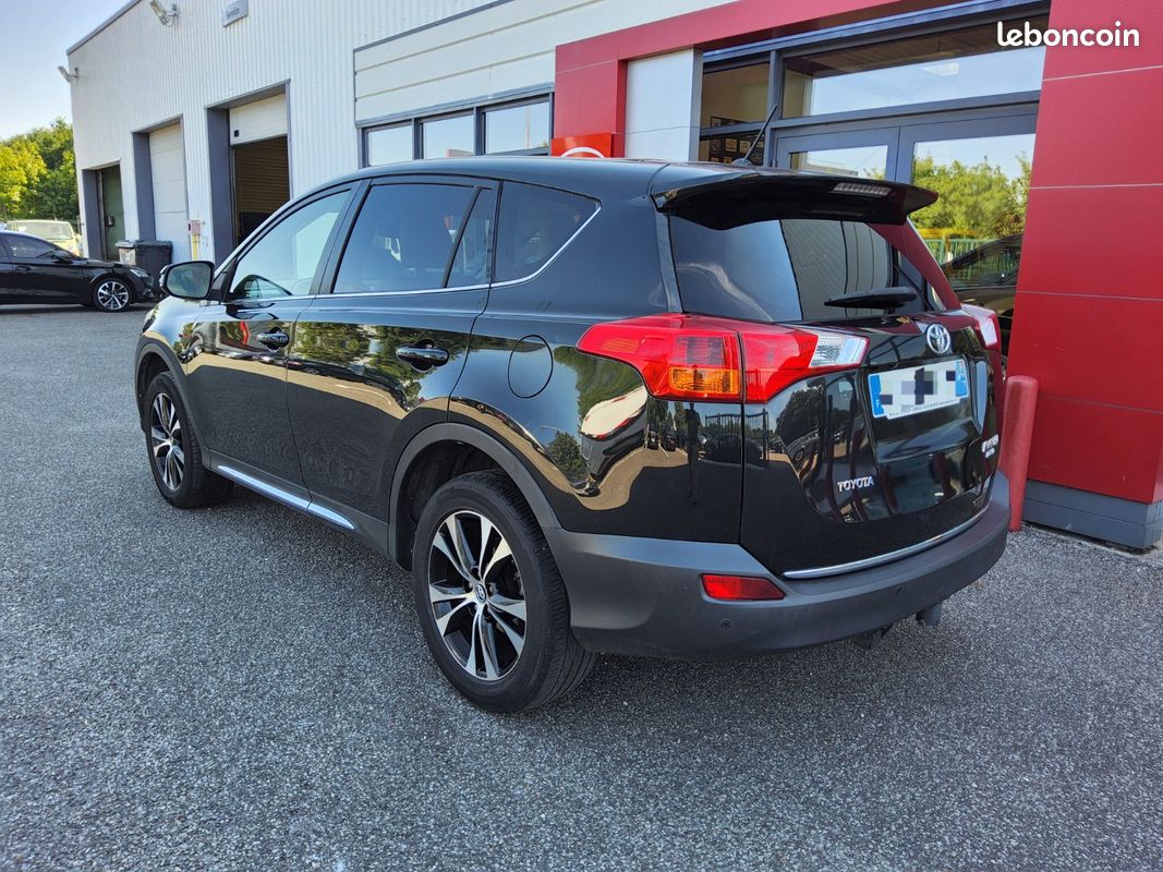 TOYOTA RAV4 150 D-CAT AWD FAP Lounge A (image 5)