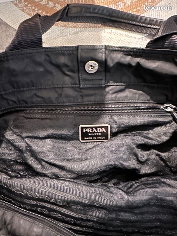 Sac tote Prada en nylon vintage authentique (image 3)