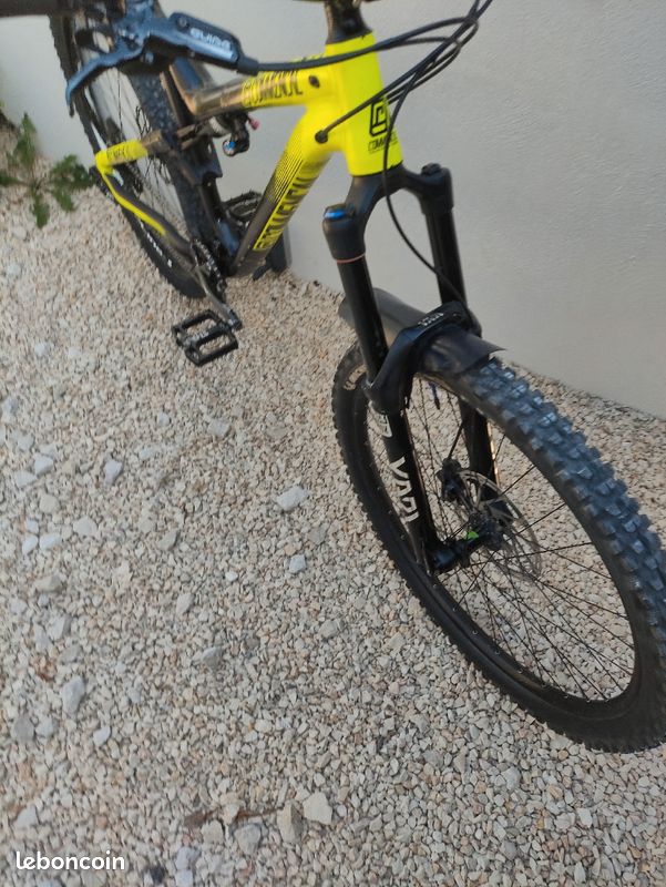 VTT enduro Commencal meta v4 L (image 4)