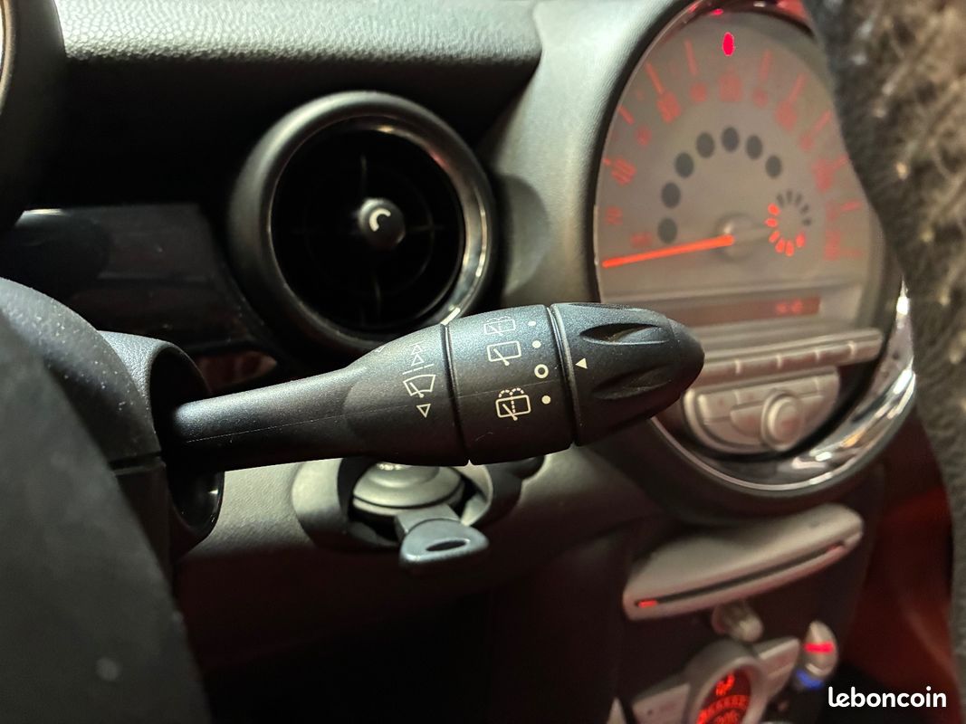 MINI MINI 1.6i - 170 Cooper S / INT CUIR ROUGE (image 21)