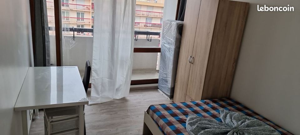 Appartement 5 pièces 9 m² · à Épinay-sous-Sénart · 9 m² · 475 €