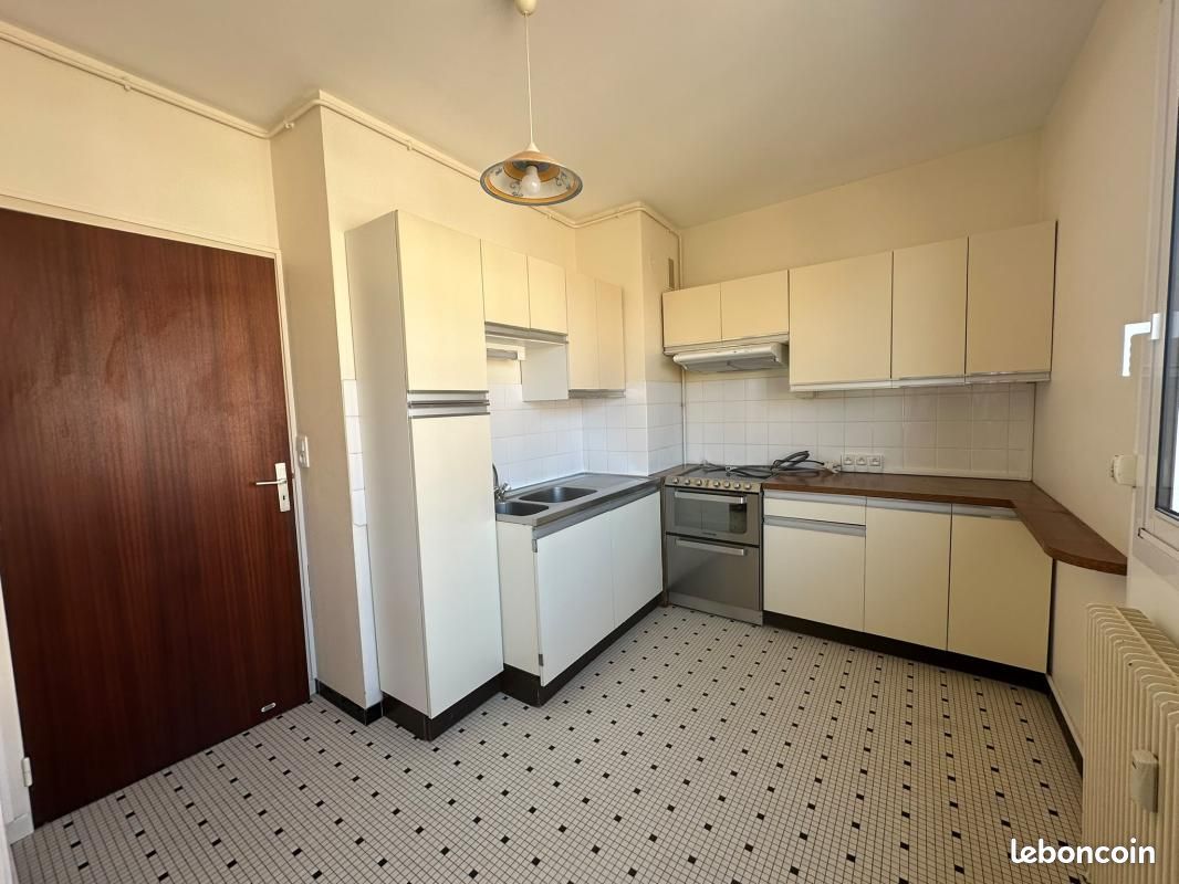 Appartement 3 pièces 67 m² · à Vichy · 67 m² · 805 €