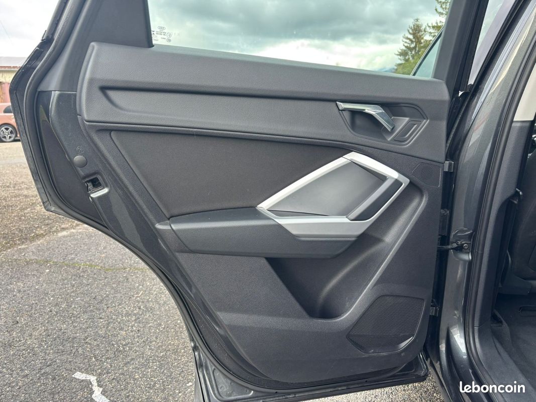 AUDI Q3 Q3 40 TDI 190 ch S tronic 7 Quattro S line (image 14)