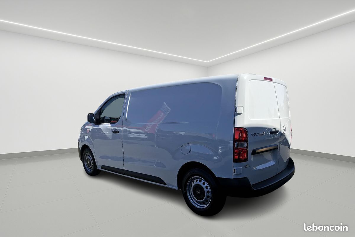 Opel vivaro fgn taille m bluehdi 180 s&s eat8 (image 22)